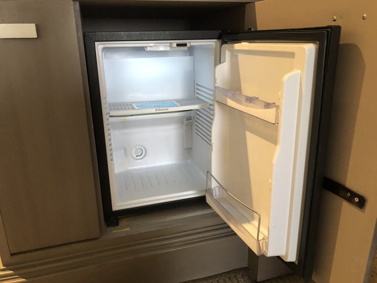 冷蔵庫開けた状態