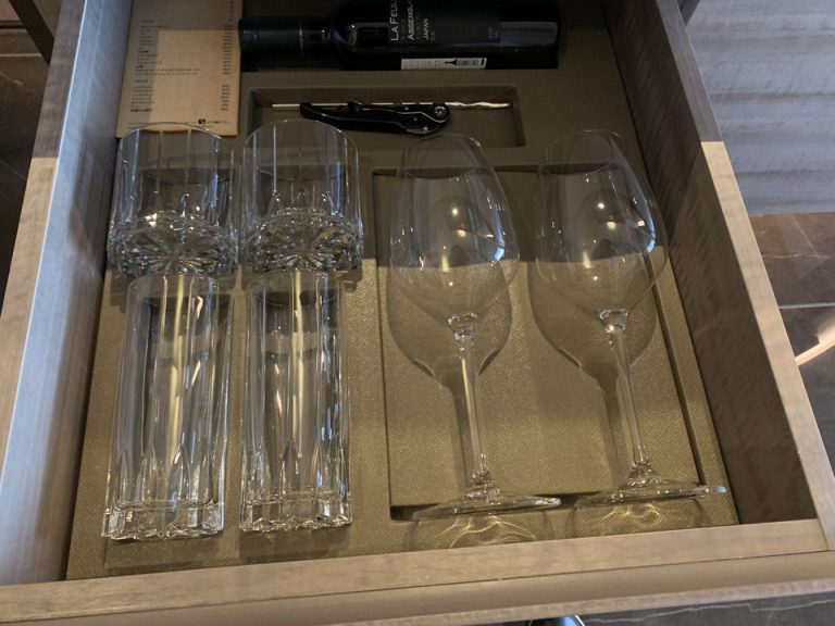 グラス、カップ