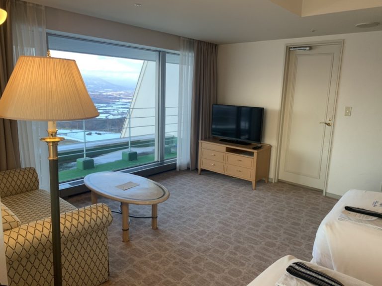 ベット側からテレビ