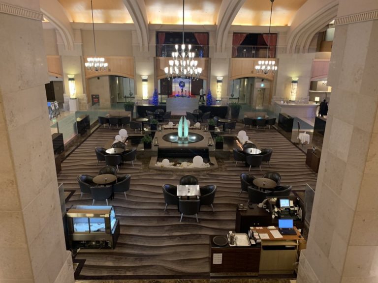 ロビー横のカフェ