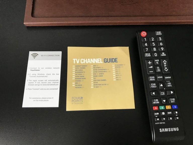 テレビは日本のチャンネルは有りませんが、映画チャンネルやスポーツチャンネルなどありました。