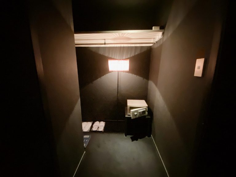 クローゼット内(1)