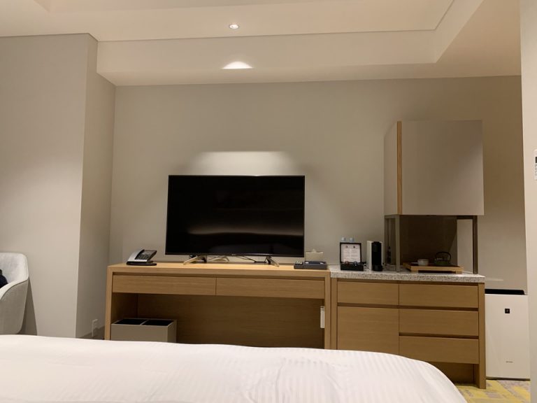 ベッドからテレビ