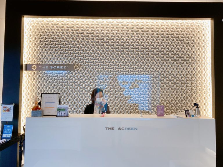 フロントカウンター