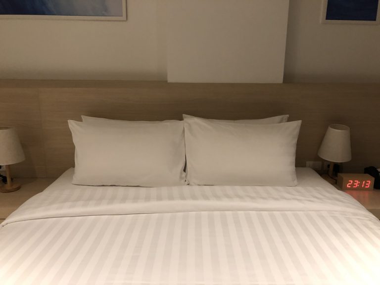 ベッド(1)