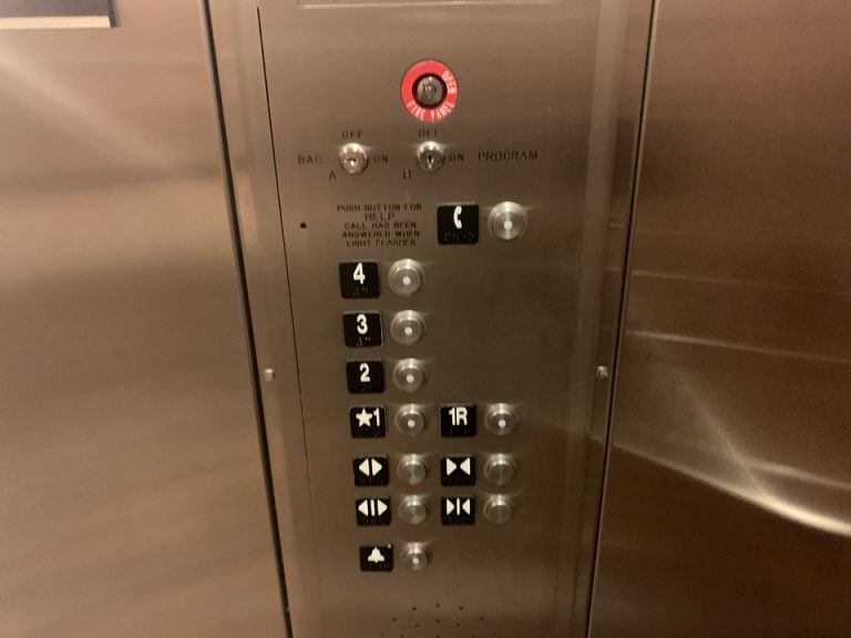 エレベーター階数ボタン(1)