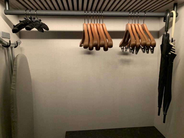 クローゼット 開けた状態2