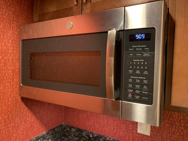 電子レンジ閉じた状態