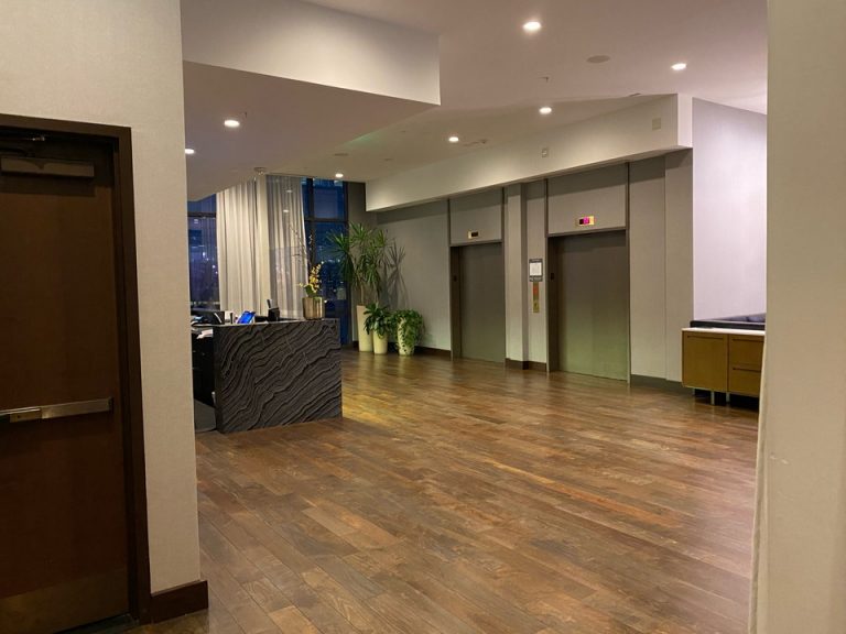 フロント階全体