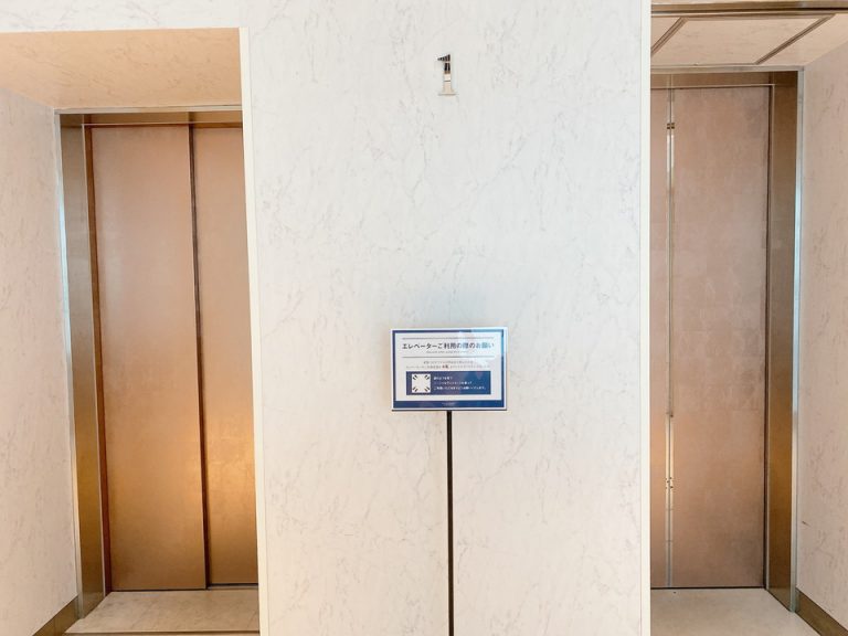 エレベーター客室階