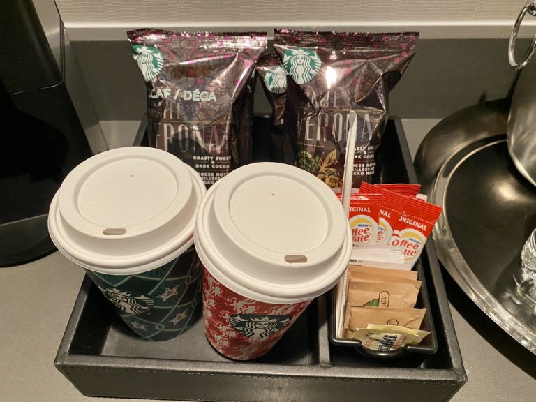 ミニバー・カフェコーナー(2)