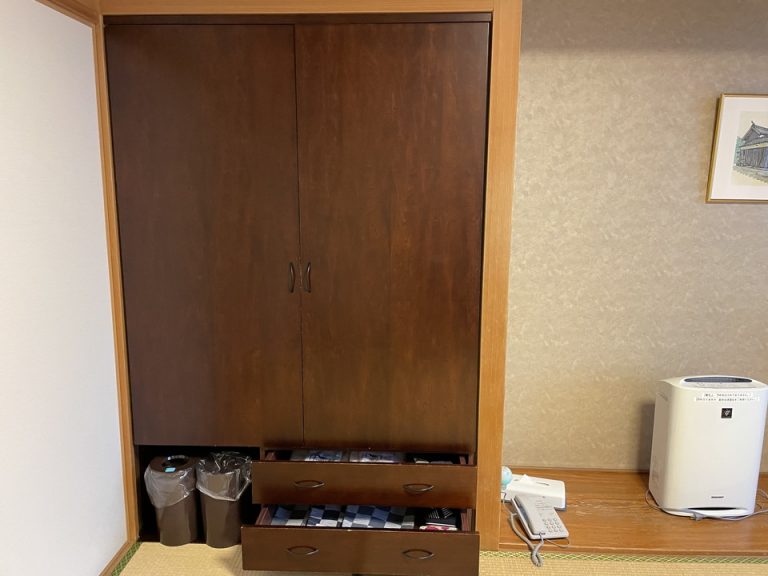 クローゼット(閉じた状態)