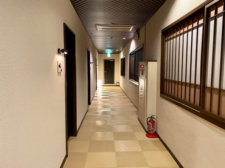客室階廊下全体