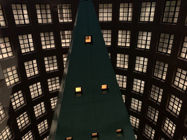 客室廊下景色(夜)
