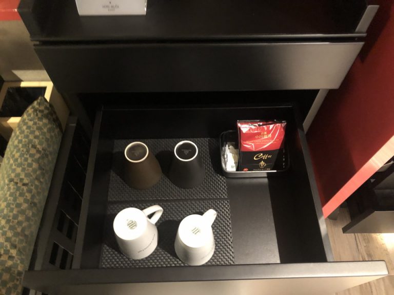 グラス・カップ