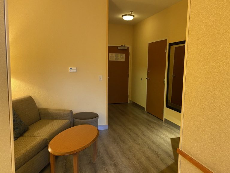 入り口にかけて