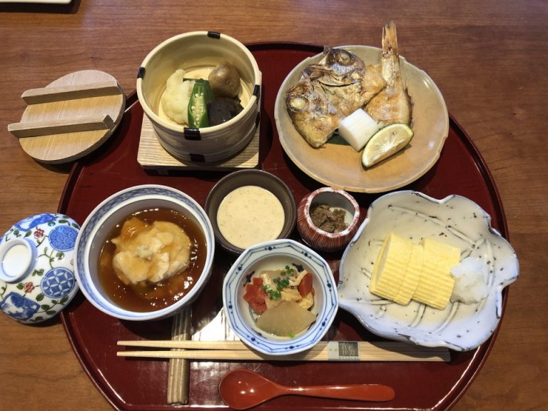 朝食和膳です。(1)