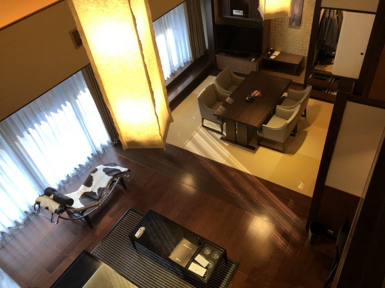 客室内2Fから全景です。(1)