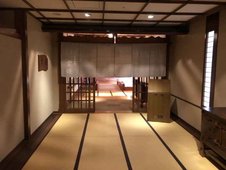 ダイニング入り口です。