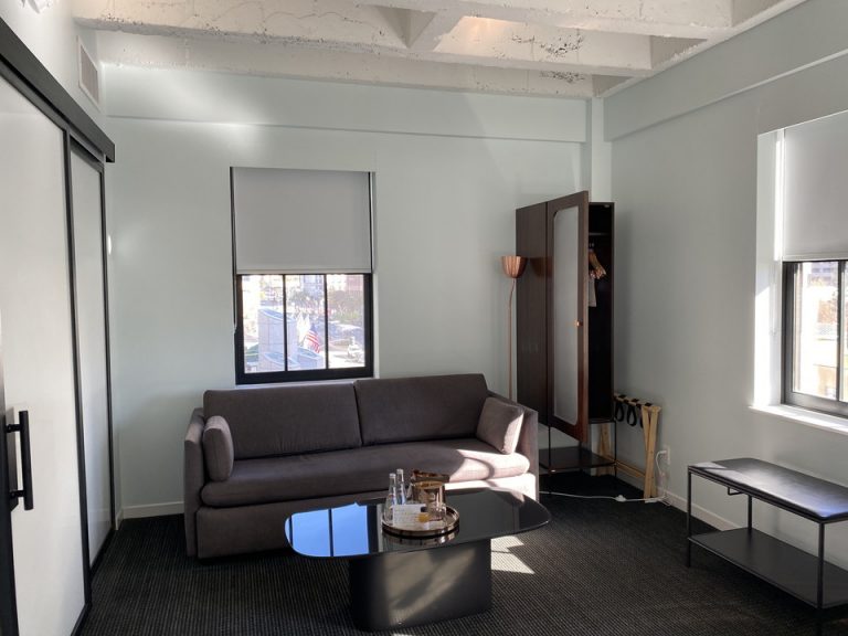 至ってシンプルな作り