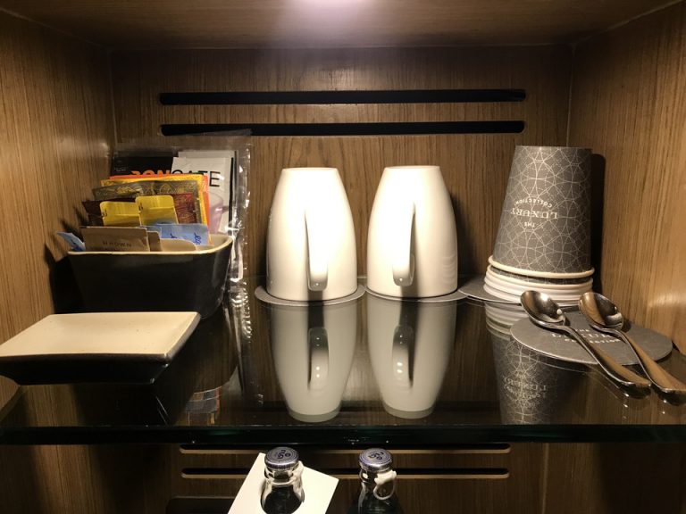 ミニバー・カフェコーナー(4)