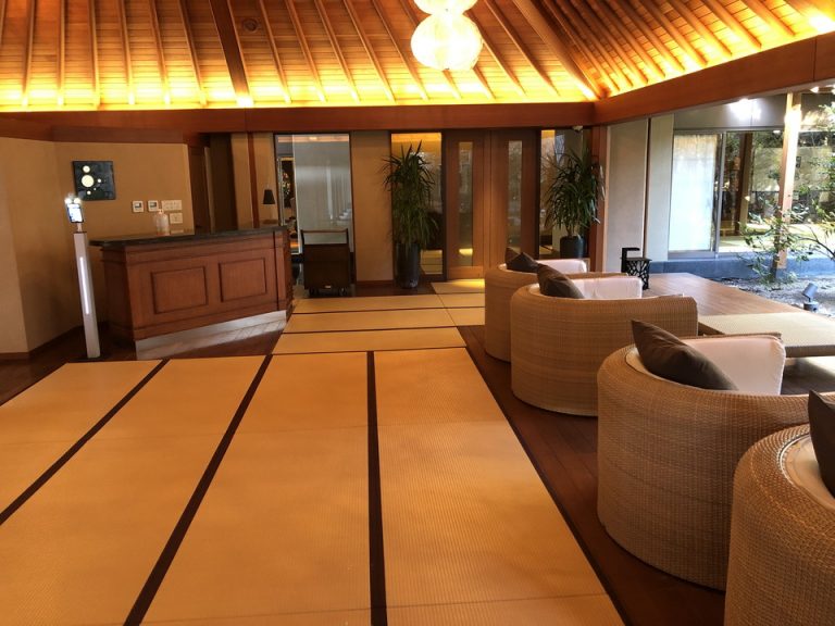 チェックインカウンター全景です。