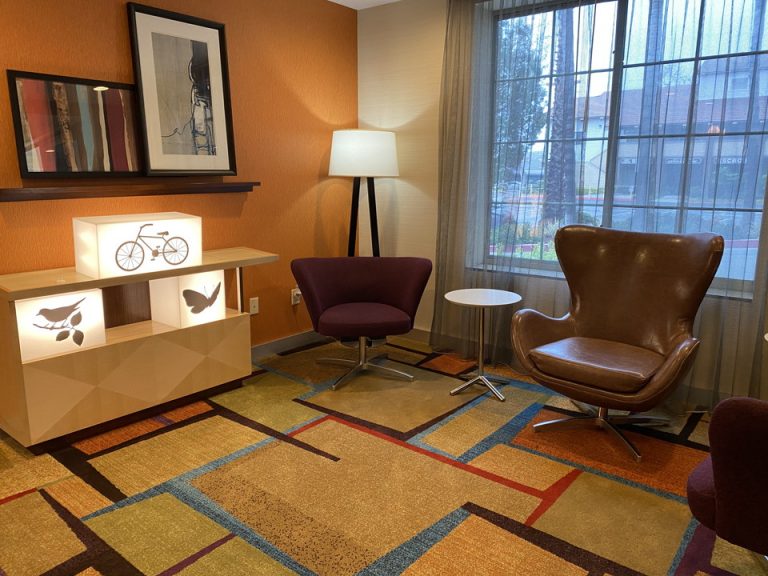 雰囲気あるロビー