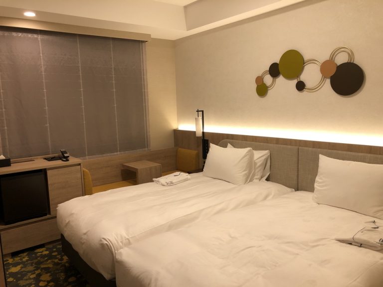 客室全体(窓際方向)2