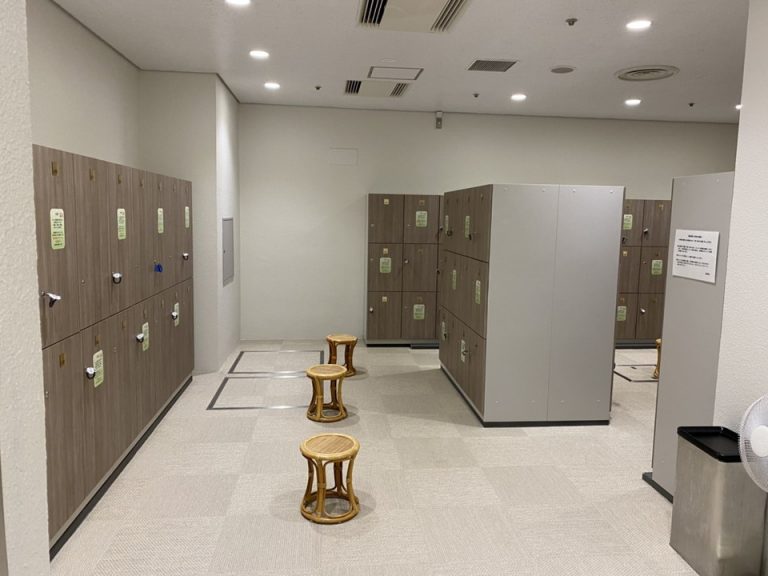 温泉浴場 更衣室