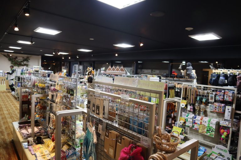 売店内観