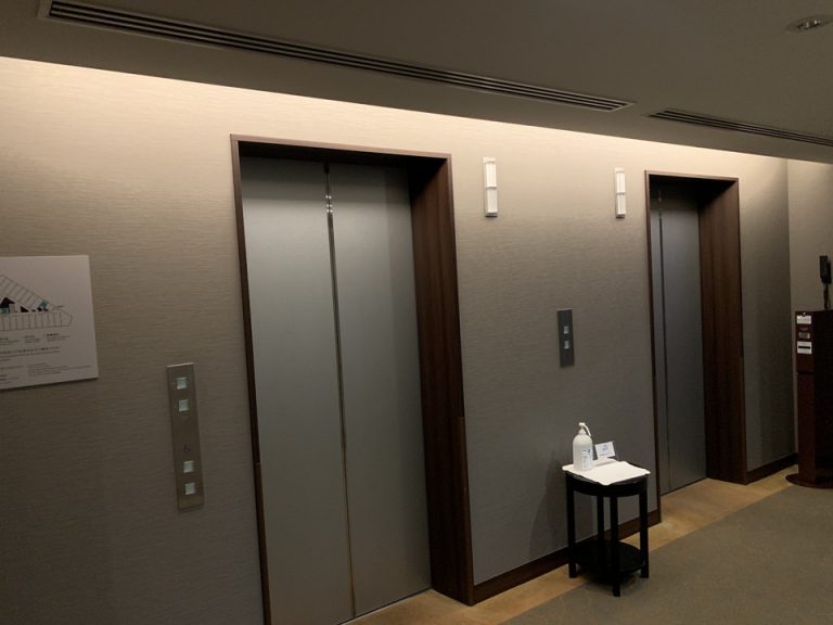 客室階 エントランス