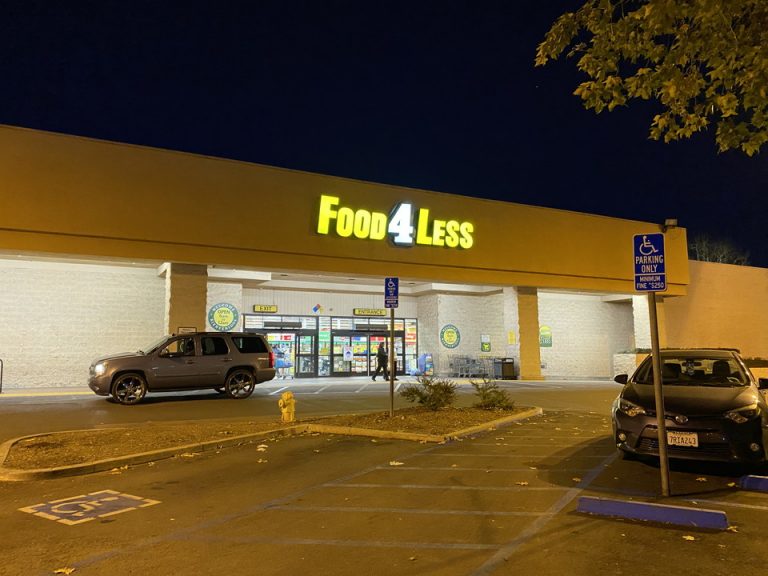 徒歩でいけるスーパー