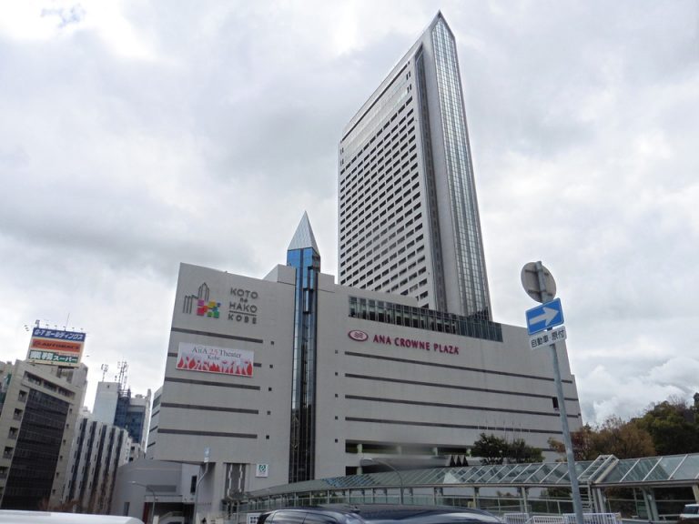 新神戸駅から見たホテル、裏側になります