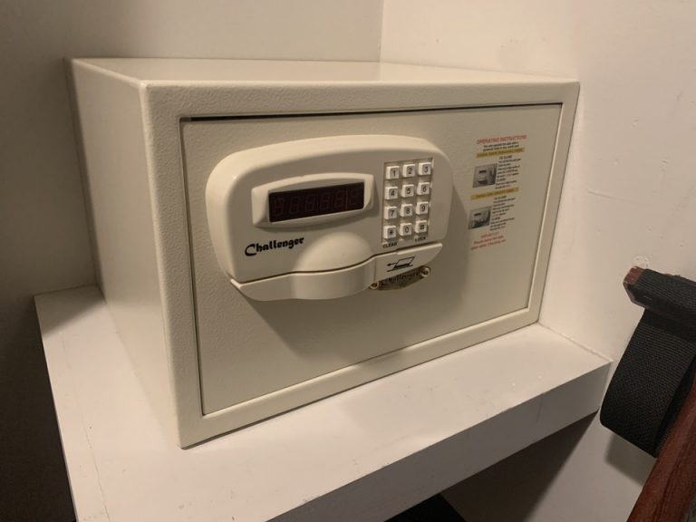 セーフティーボックス(閉じた状態)2