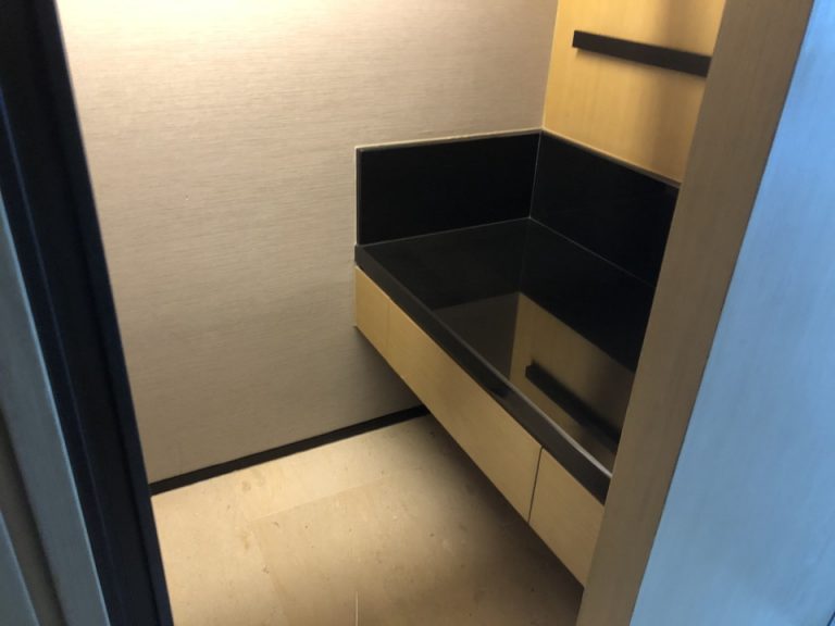 クローゼット外観2