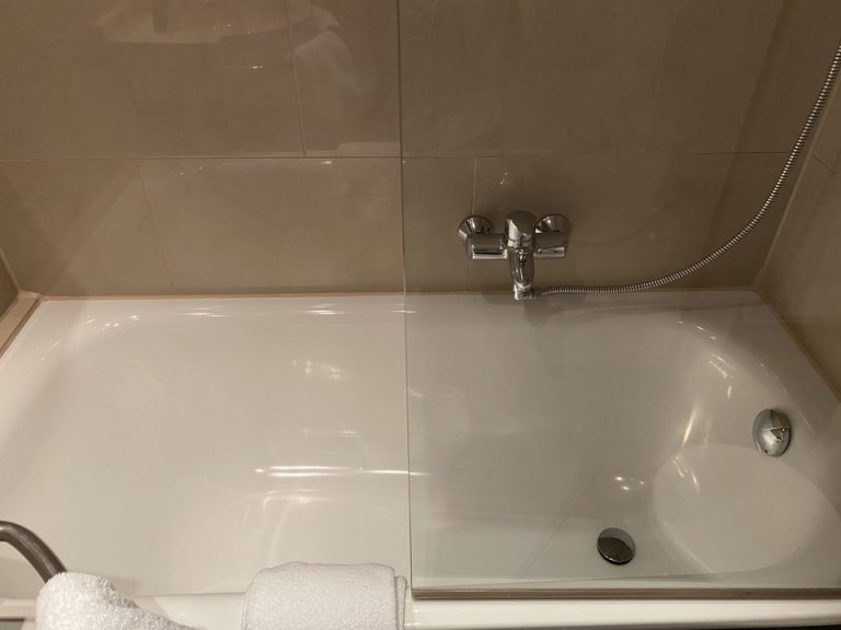 バスタブ