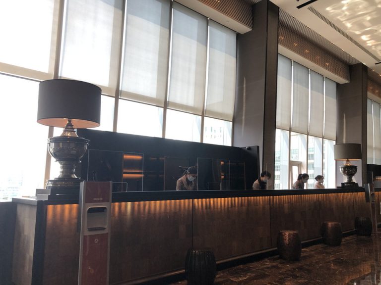 フロントカウンター2