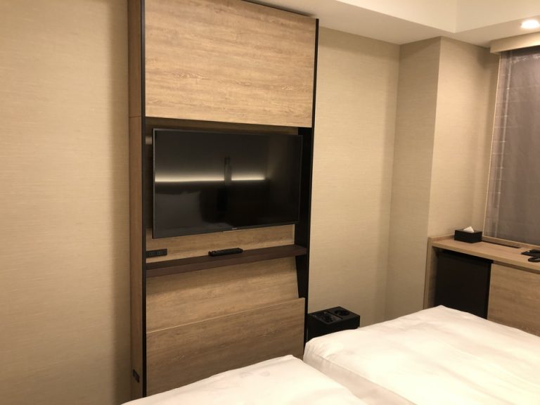 ベッド方向からT V