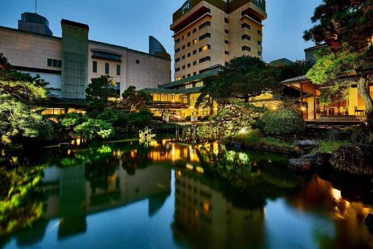 c39a9dad897304bf82661f67e5ae8ad7