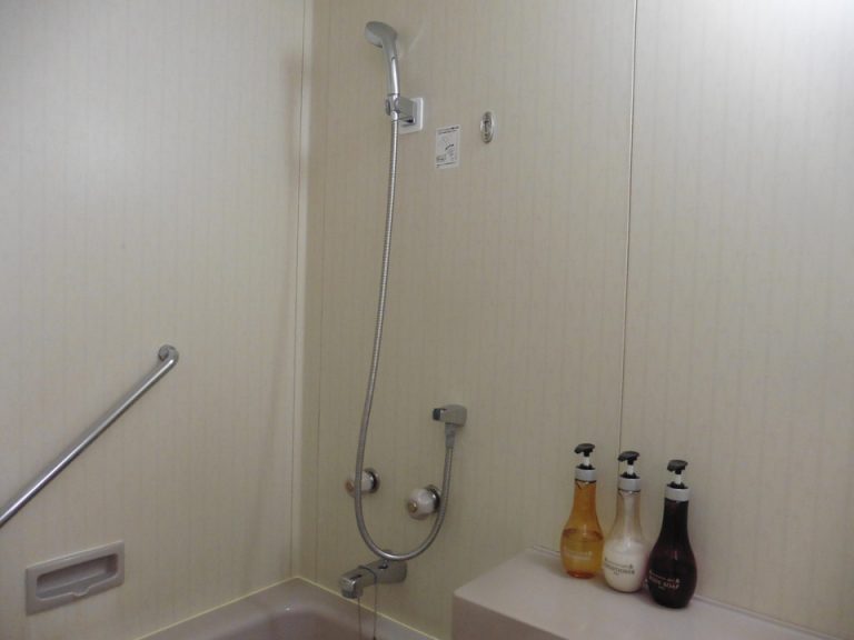 温度自動調節ではないので不便です