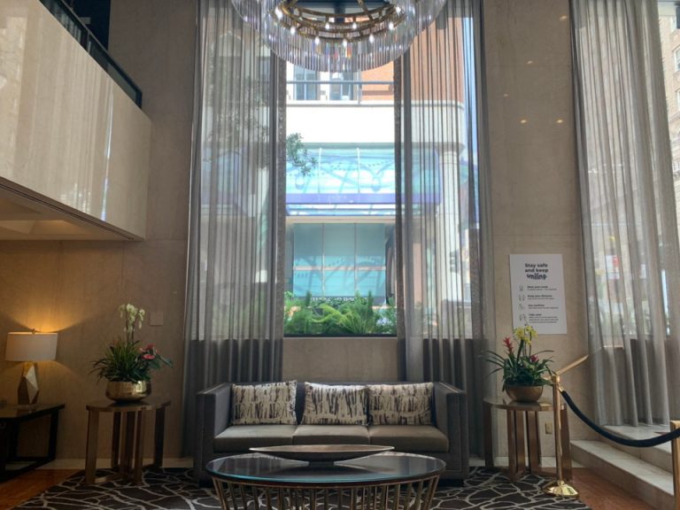 エントランスソファー