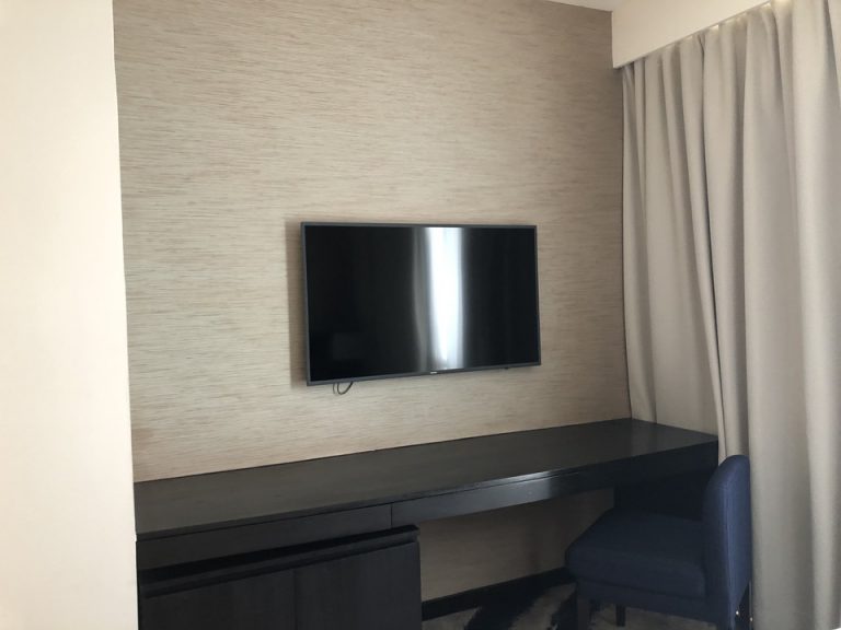 ベッドからテレビ