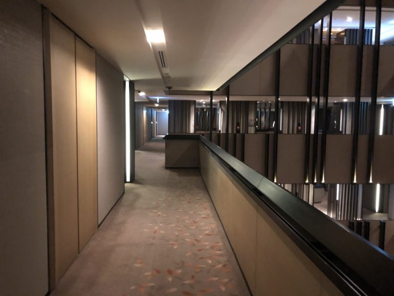 客室廊下全体