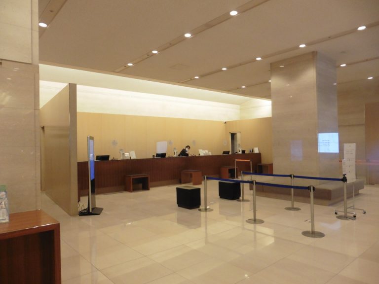 フロントはいくつかあります