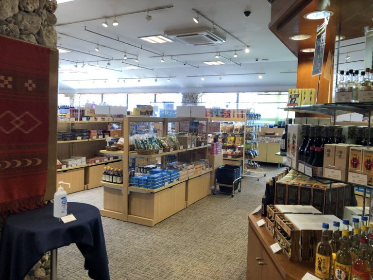 ショップ内観②