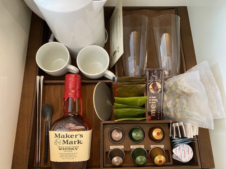 グラス・カップ