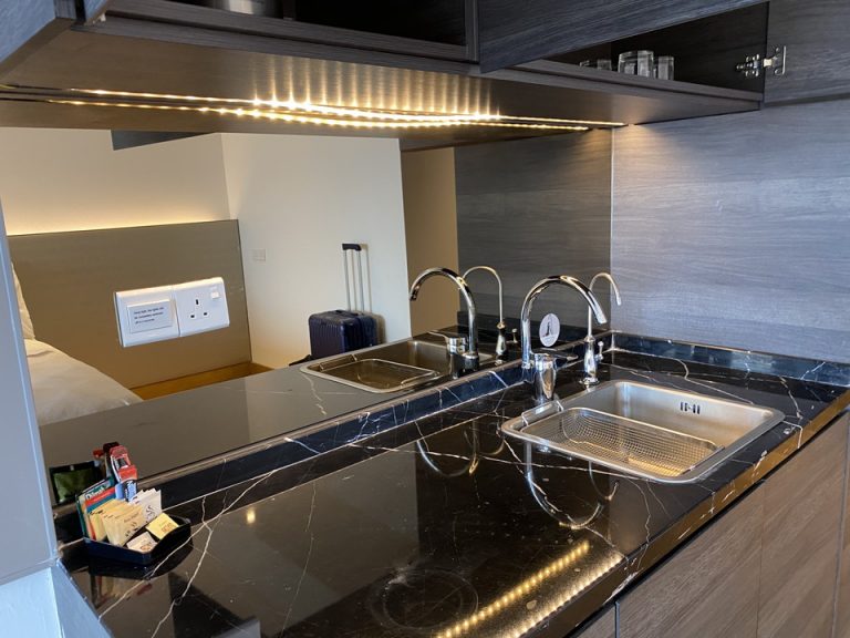 キッチンの全体を見たところです。