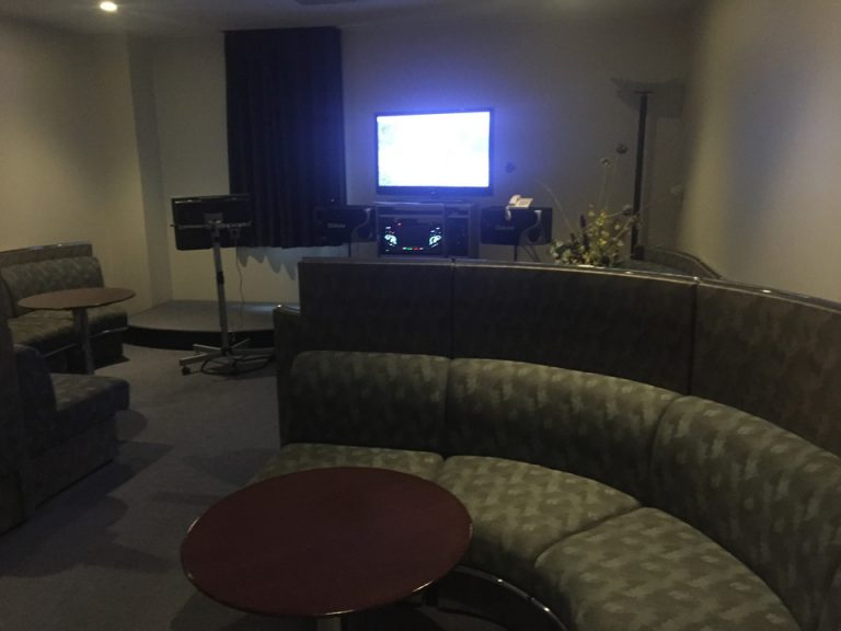 予約制のカラオケルーム