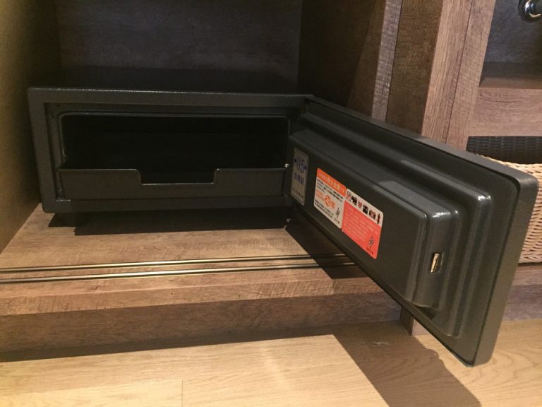 セーフティーボックス(開けた状態)