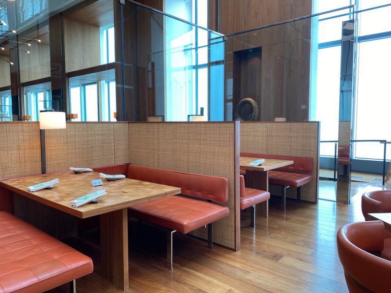 レストラン内観